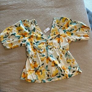 GAP yellow blouse (new with tags) - size small - 55% linen, 45% rayon